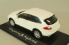 Porsche Cayenne S hybrid, white, Minichamps 1:43