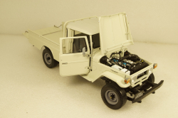 Toyota Land Cruiser 40 Pick Up 1960, white, 08958W, Kyosho 1:18