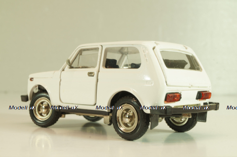 Ваз-2121 Нива, А20, белая, Тантал/Радон 1:43