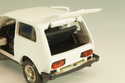 Ваз-2121 Нива, А20, белая, Тантал/Радон 1:43