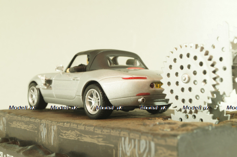 BMW Z8 from movie "The world is not enough" 1999, silver, James Bond Modellauto Collection №4 , Altaya 1:43