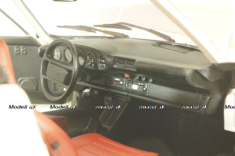 Porsche 911 Carrera Coupe 3.2 1983, white, 100063024, Minichamps 1:18