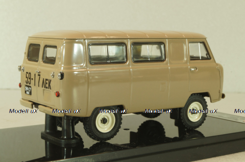 Уаз-450А, пассажирский 1965 г, 145024, DiP Models 1:43