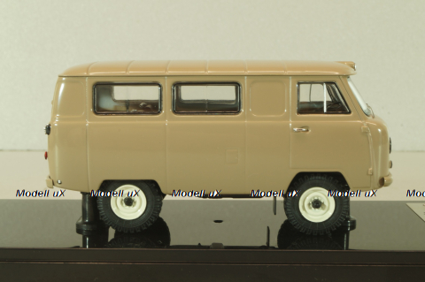Уаз-450А, пассажирский 1965 г, 145024, DiP Models 1:43