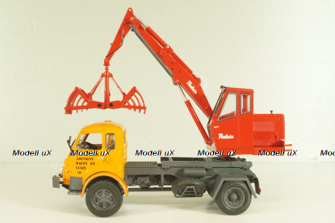 Saviem 4x4 truck with a hydraulic excavator "Poclain" 1957, orange/red, Les Plus Mythiques Saviem #3, Deagostini 1:43