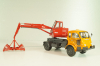 Saviem 4x4 truck with a hydraulic excavator "Poclain" 1957, orange/red, Les Plus Mythiques Saviem #3, Deagostini 1:43