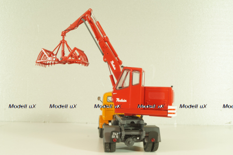 Saviem 4x4 truck with a hydraulic excavator "Poclain" 1957, orange/red, Les Plus Mythiques Saviem #3, Deagostini 1:43