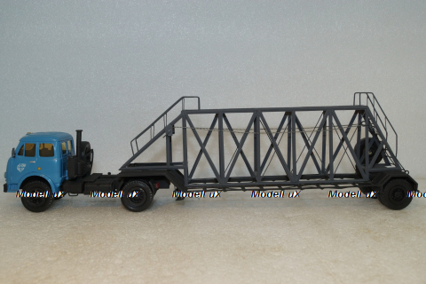 Маз-504 Седельный тягач + Полуприцеп Панелевоз, Киммерия 1:43