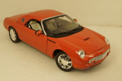 Ford Thunderbird  James Bomd 007 Die Another day, 10013 Minichamps 1:18