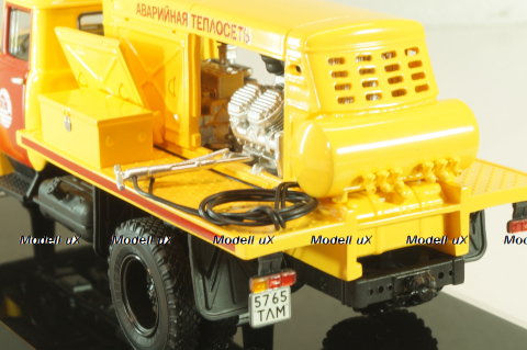 ПКС-130 Аварийная теплосеть на шасси Зил-130 1986, желтый, 113012, DiP Models 1:43