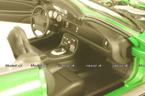 Jaguar XKR Roadster  James Bond 007 Die Another day, 33850 Joy Ride 1:18