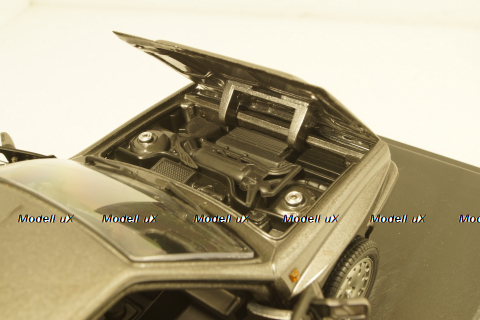 Lancia Delta HF Integrale 8V 1987 - grey metallic, SunStar 1:18