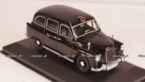 Austin FX4 London Taxi 1985 black, WB259, WhiteBox 1:43