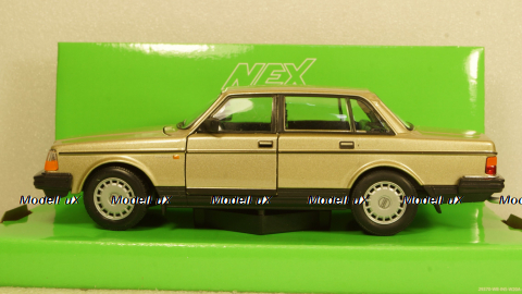 Volvo 240 GL gold, 24102, Welly 1:24