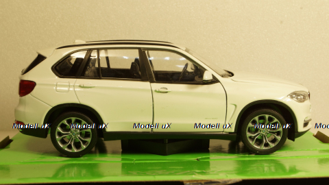BMW X5 (F15) white, 24052, Welly 1:24