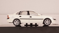Chevrolet VECTRA GLS 2.2 1998 White Opel, Altaya 1:43