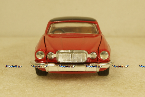Jaguar XJ12C, Corgi