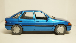 Ford Escort MK 5 1995 bluemetallic, 1525, Schabak 1:24 Уценка!