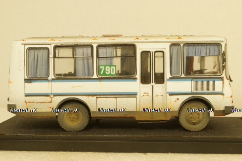 Паз-3205 белый, Improved Models 1:43