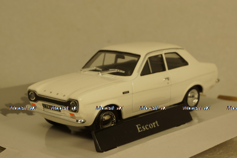 Ford Escort MK1 White, Cararama 1:43