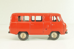 Уаз-452В, глухой, красный, Тантал/Радон 1:43