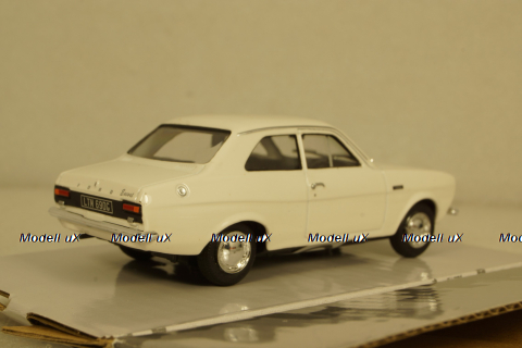 Ford Escort MK1 White, Cararama 1:43