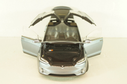 Tesla Model X 2016, light grey, LS-Collectibles 1:18