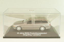 BMW 528i touring (E39) 1995 grey, Schuco 1:43