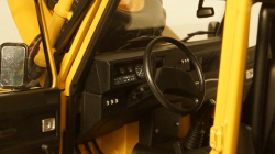 LAND ROVER DEFENDER 110 N 0 RALLY CAMEL TROPHY SABAH-MALAYSIA 1993, ALM810310, Almost Real 1:18