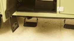 LAND ROVER DEFENDER 110 HERITAGE EDITION - 2015 - GREEN, ALM810307, Almost Real 1:18