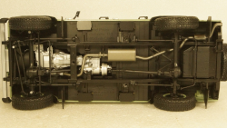 LAND ROVER DEFENDER 110 HERITAGE EDITION - 2015 - GREEN, ALM810307, Almost Real 1:18