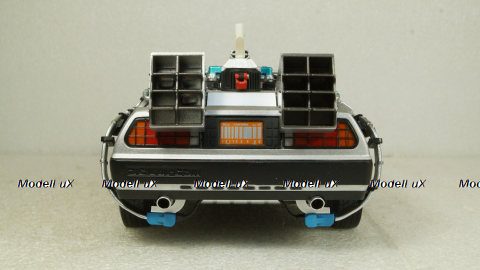 DeLorean DMC-12  Back to the Future II  Time Machine, Hot Wheels Elite 1:18