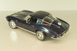 Chevrolet Corvette (C2) Stingray 1963, blue, ERTL 1:18