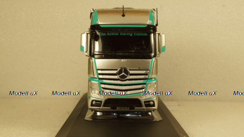 Mercedes Actros MP4 silver, TR091, IXO 1:43