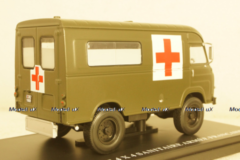 Renault SG2 2E 4x4 Van Sanitaire Ambulance 1968, Hachette 1:43