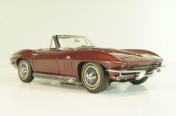Chevrolet Corvette (C2) Convertible 1965, maroon, Danbury Mint 1:24