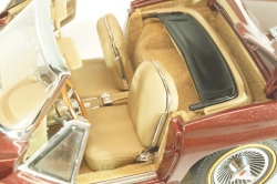 Chevrolet Corvette (C2) Convertible 1965, maroon, Danbury Mint 1:24