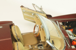 Chevrolet Corvette (C2) Convertible 1965, maroon, Danbury Mint 1:24