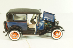 Ford Model A Tudor 1930, blue, Franklin Mint 1:24