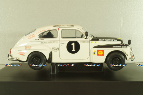 Volvo PV 544 East African Safari Rally 1965, white, 08922, Revell 1:18
