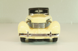 Cord 812 Phaeton Coupe yellow, 1937, Franklin Mint 1:24