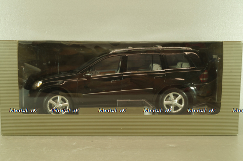 Mercedes-Benz GL500 (X164) 2006, black, B66962336, Minichamps 1:18
