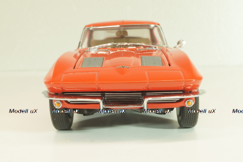 Chevrolet Corvette (C2) Sting ray 1965, red, Franklin Mint 1:24