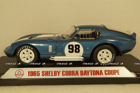 Shelby Cobra Daytona Coupe #98 1965 blue, Shelby Collectibles 1:18