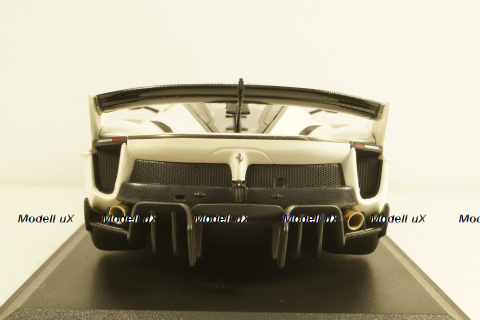 Ferrari FXX-K Evoluzione #70 2018, Bburago 1:18