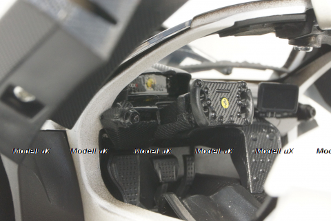 Ferrari FXX-K Evoluzione #70 2018, Bburago 1:18