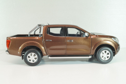 Nissan Navara (D23) 2017, brown met, Paudi 1:18
