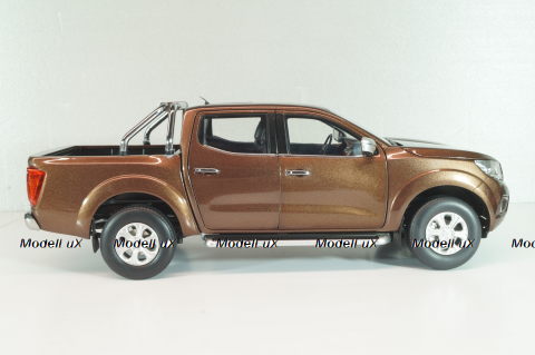 Nissan Navara (D23) 2017, brown met, Paudi 1:18