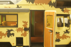 Зил-432730 Бычок 4х4 Кемпиг, KV мастерская 1:43