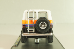 Chevrolet Van G10 1971, white/orange/black, 32500-R92, M2 1:64 